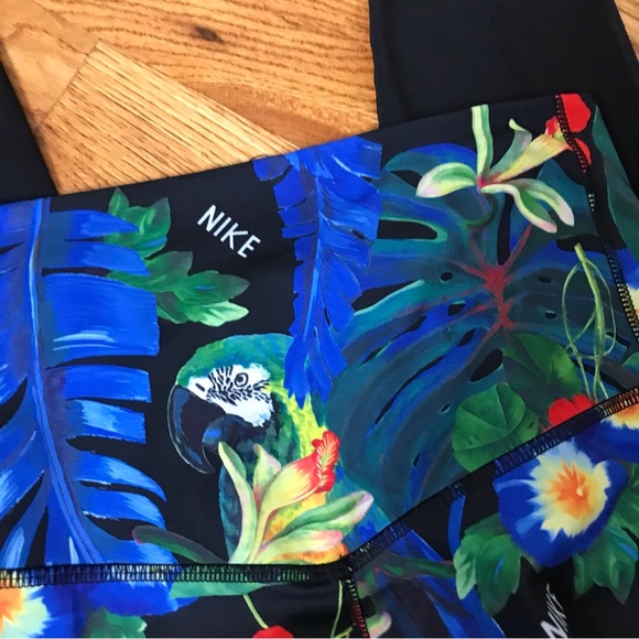 Nike Black/Blue Paradise Pattern Legging - Picture 9 of 9